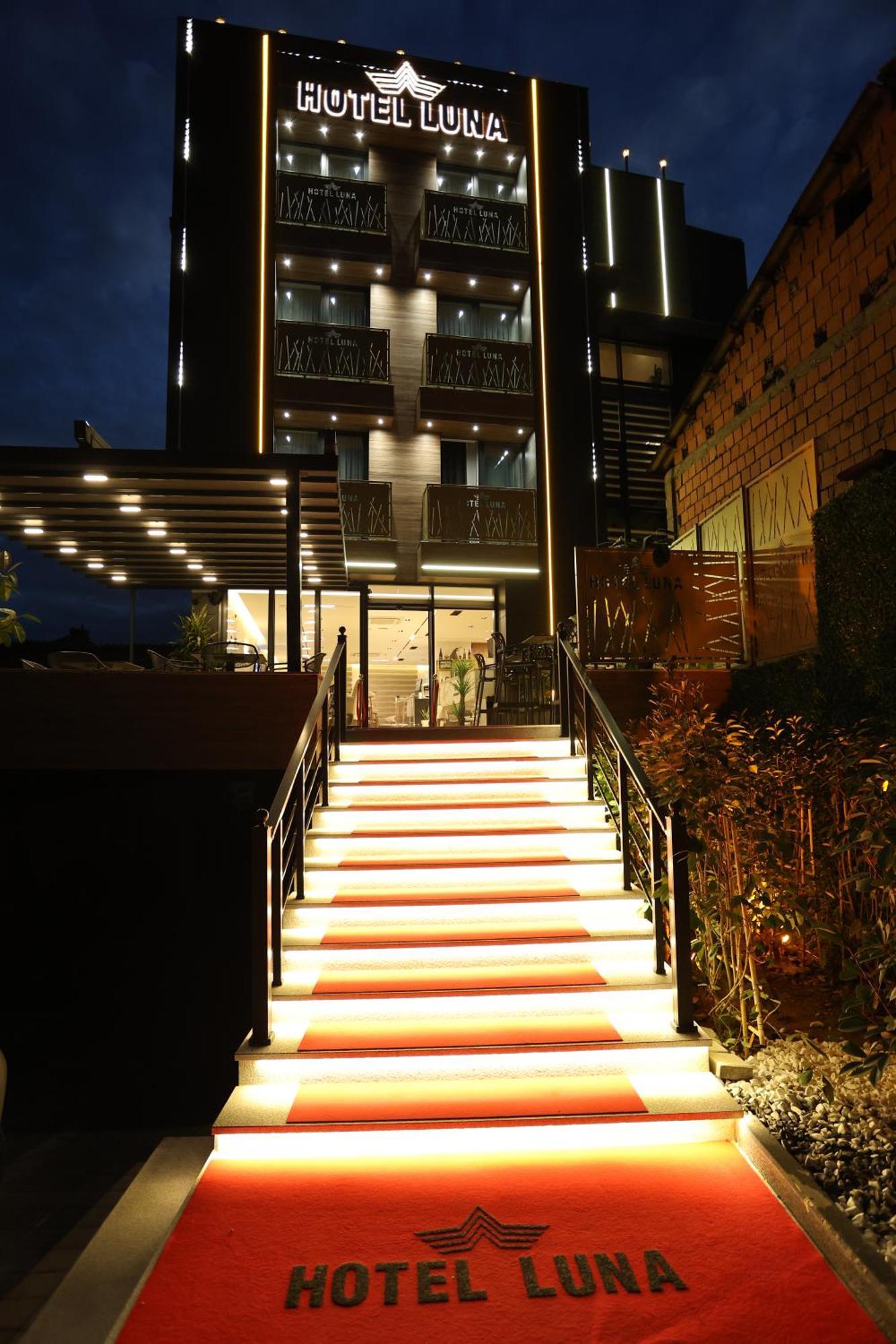Hotel Luna Prizren Exterior photo