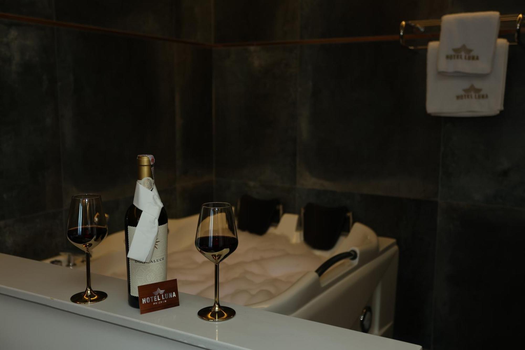 Hotel Luna Prizren Exterior photo